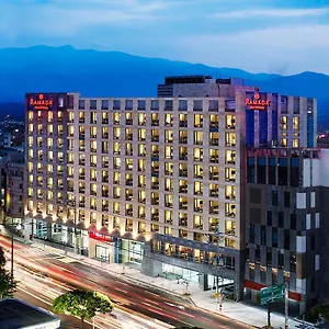 Ramada By Wyndham Hall **** ג'גו